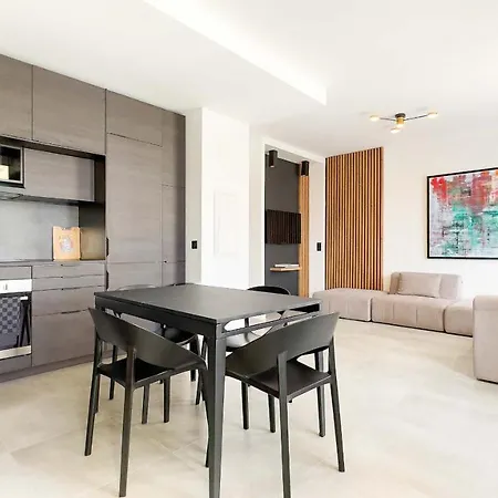 Apartment Le Riviera By Winsome Destination Cannes