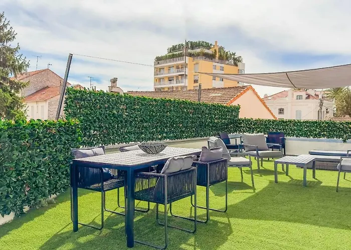 Apartment Le Riviera By Winsome Destination Cannes